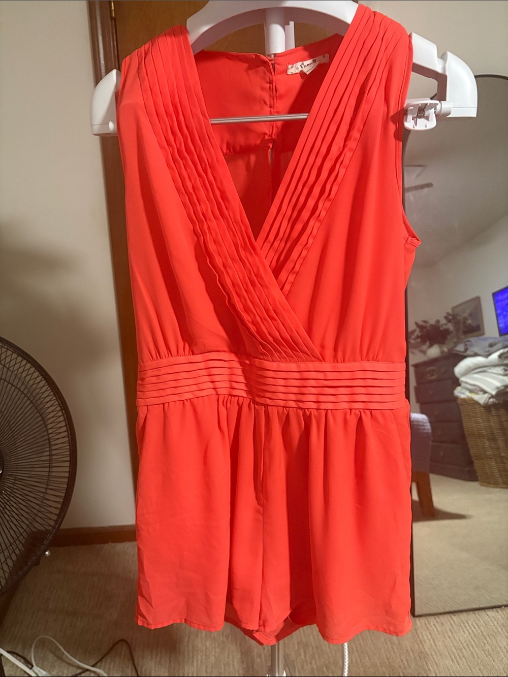 Very J Coral Red Pleated V‑Neck Romper